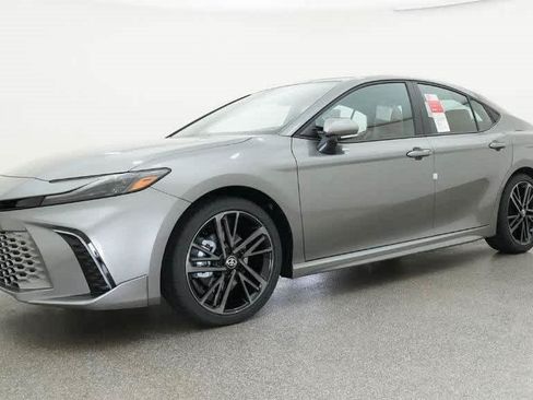 Used 2026 Toyota Camry XSE FWD image 20