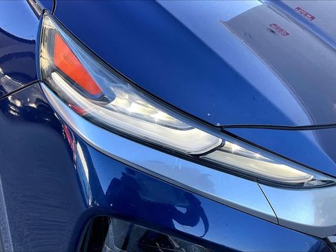 Used 2019 Hyundai Santa Fe SEL w/ Cargo Package image 28