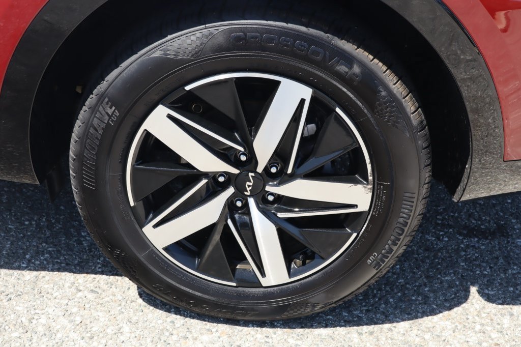 Used 2022 Kia Sorento S FWD image 13
