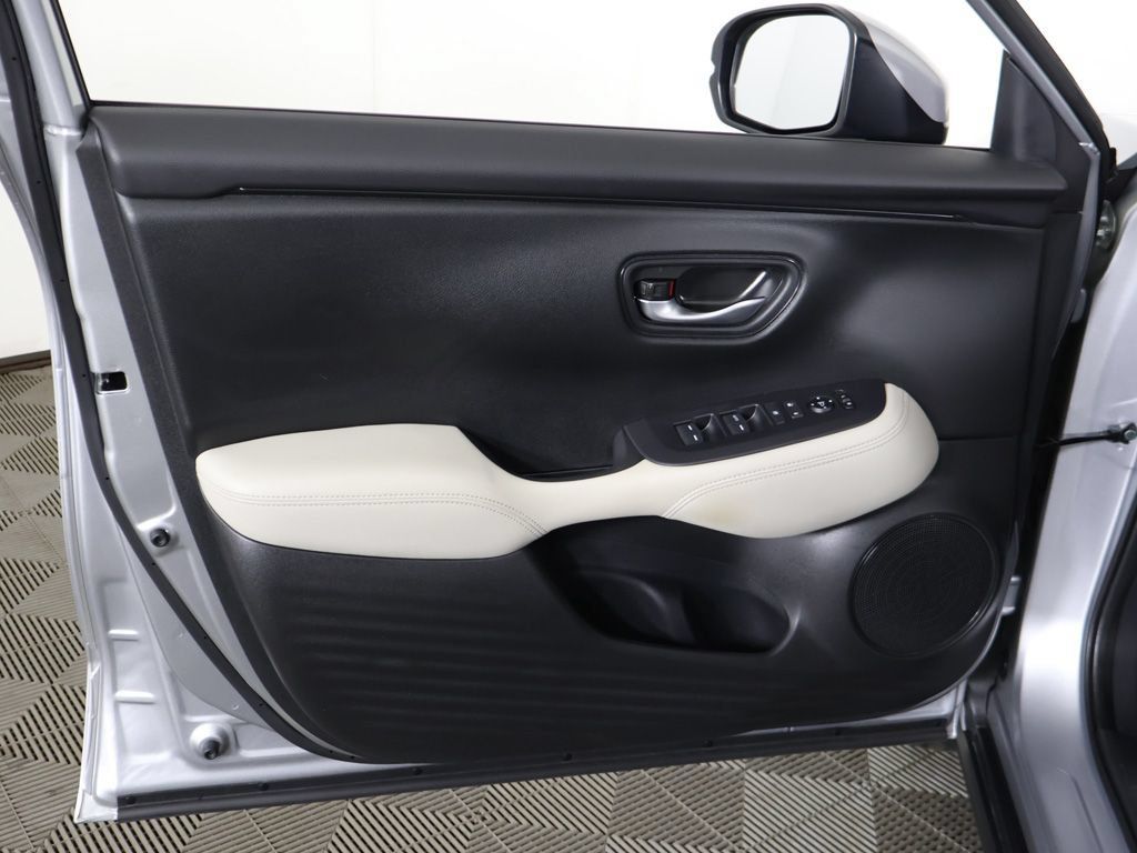 Used 2024 Honda HR-V LX image 19