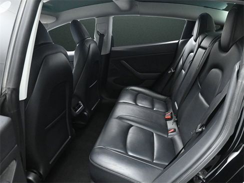Used 2022 Tesla Model 3 Long Range image 14