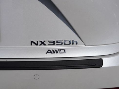 Used 2024 Lexus NX 350h AWD image 10