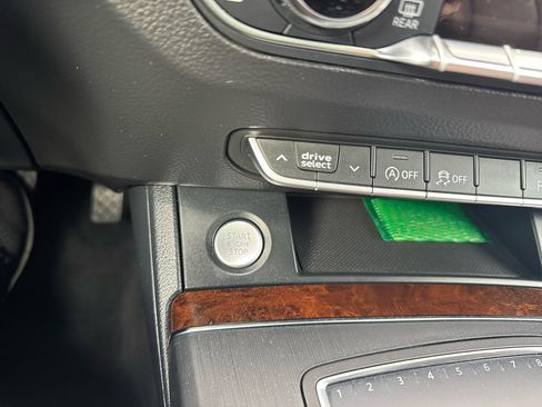 Used 2018 Audi Q5 2.0T Premium Plus w/ Premium Plus Package image 31