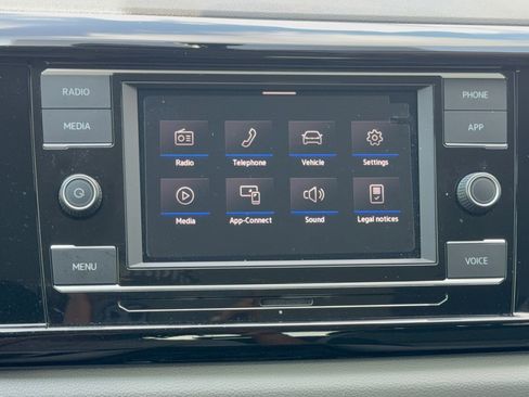Certified 2023 Volkswagen Taos S FWD image 17