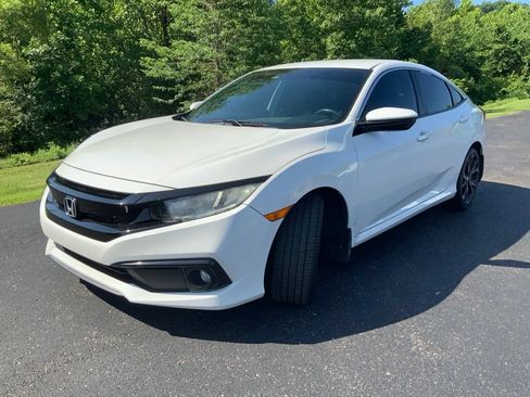 Used 2019 Honda Civic Sport image 4
