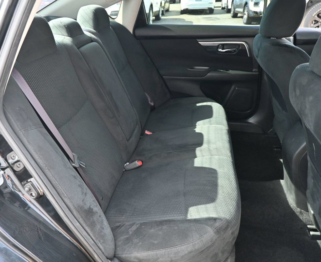 Used 2014 Nissan Altima 2.5 S FWD image 19