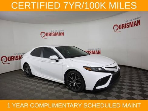 Used 2024 Toyota Camry SE w/ Convenience Package FWD image 13