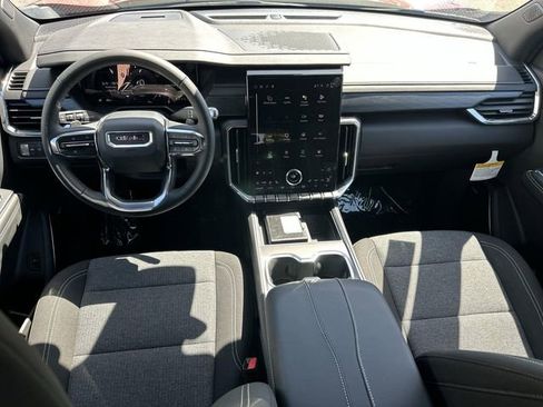 New 2025 GMC Acadia Elevation image 7