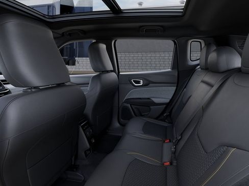 New 2026 Jeep Compass Latitude AWD/4WD image 23