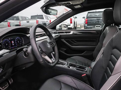 Used 2023 Volkswagen Arteon SEL image 18