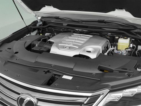 Used 2021 Lexus LX 570 4WD w/ Luxury Package image 15