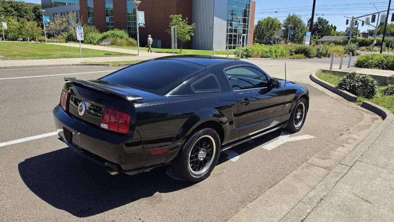 Used 2006 Ford Mustang GT RWD image 5