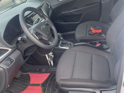 Used 2022 Hyundai Accent SE image 7