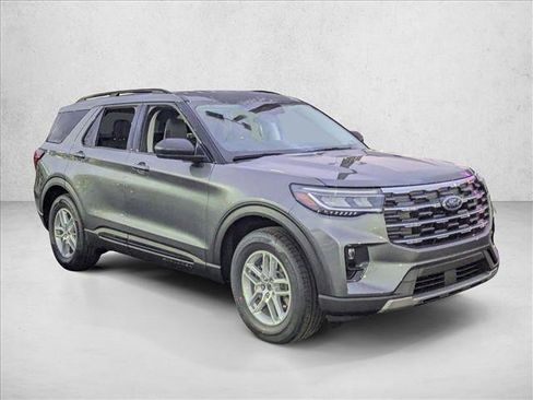 New 2026 Ford Explorer Active w/ Active Comfort Package image 6