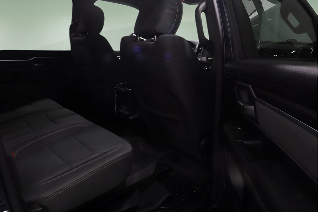 Used 2021 RAM 1500 Big Horn AWD/4WD image 16
