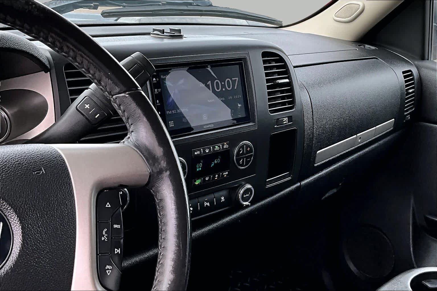 Used 2011 Chevrolet Silverado 1500 LT w/ All-Star Edition AWD/4WD image 6