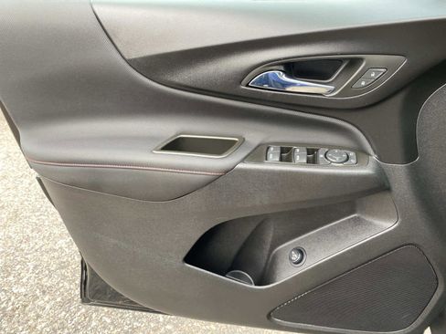 Used 2023 Chevrolet Equinox RS image 23