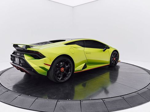 Used 2023 Lamborghini Huracan Tecnica RWD image 15
