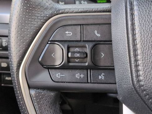 Certified 2025 Toyota 4Runner TRD Off-Road AWD/4WD image 24
