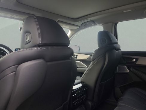 Certified 2026 Acura MDX FWD w/ Technology Package image 12