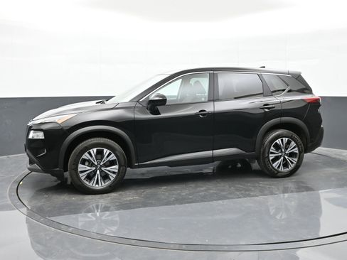 Used 2023 Nissan Rogue SV image 5