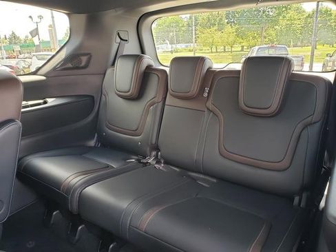 New 2025 Nissan Armada SL w/ Captain's Chari Seat Package image 15