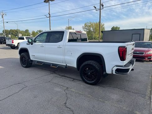Used 2022 GMC Sierra 1500 AT4 w/ AT4 Preferred Package AWD/4WD image 4
