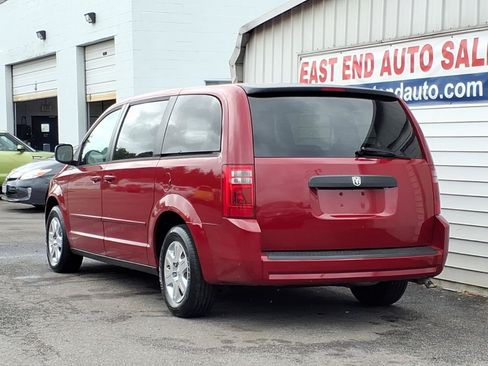 Used 2009 Dodge Grand Caravan SE w/ Climate Group FWD image 3