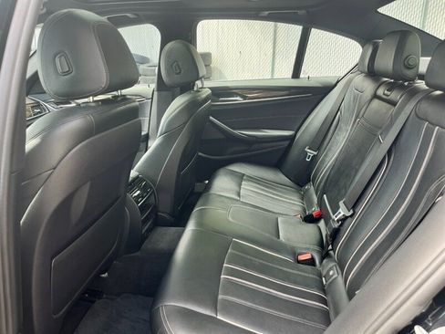 Used 2018 BMW 530i xDrive AWD/4WD image 24