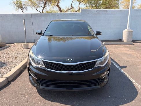 Used 2017 Kia Optima LX FWD image 3