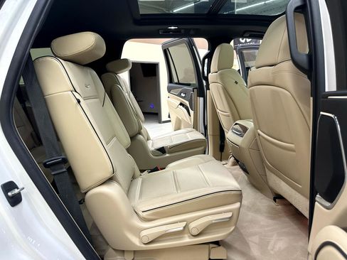 Used 2021 Cadillac Escalade Premium Luxury w/ Driver Assist Tech Package image 41