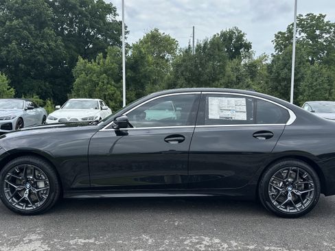 Used 2025 BMW 330i xDrive Sedan w/ Premium Package image 7