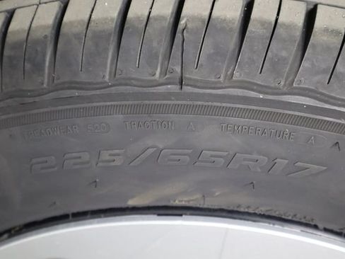 Used 2020 Toyota RAV4 LE FWD image 38