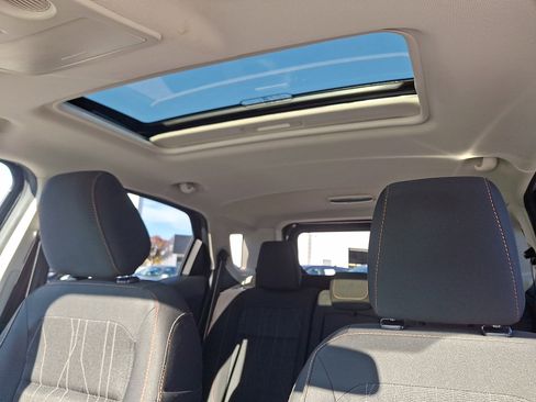 Used 2021 Ford EcoSport SE w/ SE Convenience Package image 14