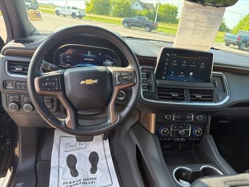 Used 2024 Chevrolet Tahoe High Country AWD/4WD image 26