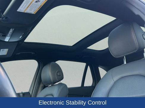 Used 2022 Mercedes-Benz GLC 300 4MATIC w/ Multimedia Package Lite image 12