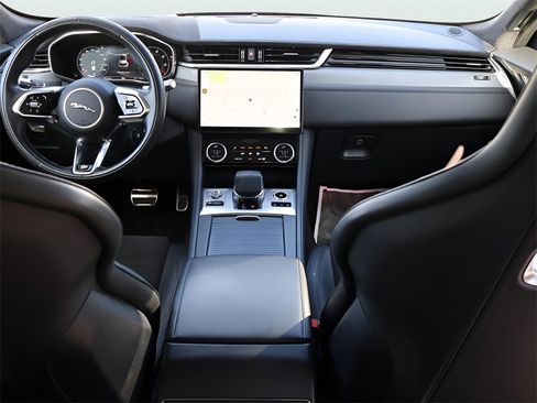 Used 2022 Jaguar F-PACE SVR image 15