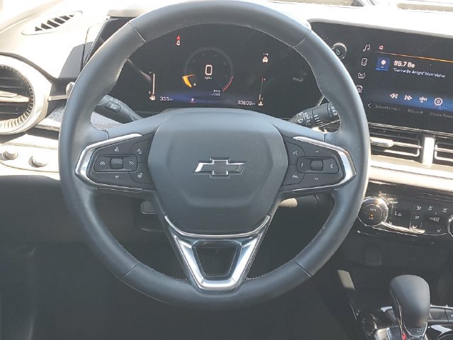 Certified 2025 Chevrolet Trax ACTIV w/ Driver Confidence Package FWD image 12