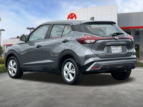 Used 2021 Nissan Kicks S FWD image 6