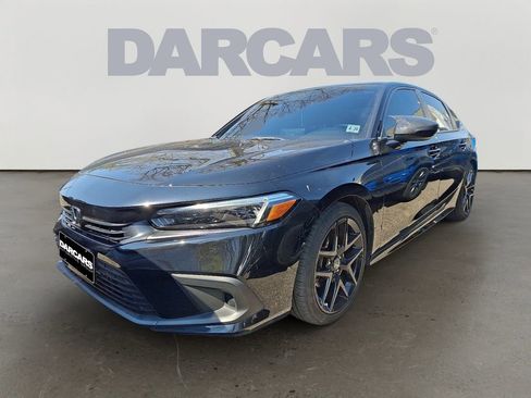 Used 2023 Honda Civic Sport image 2