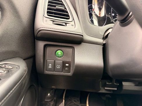 Used 2021 Honda HR-V LX image 10