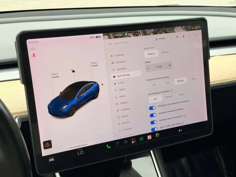 Used 2018 Tesla Model 3 Long Range AWD/4WD image 39