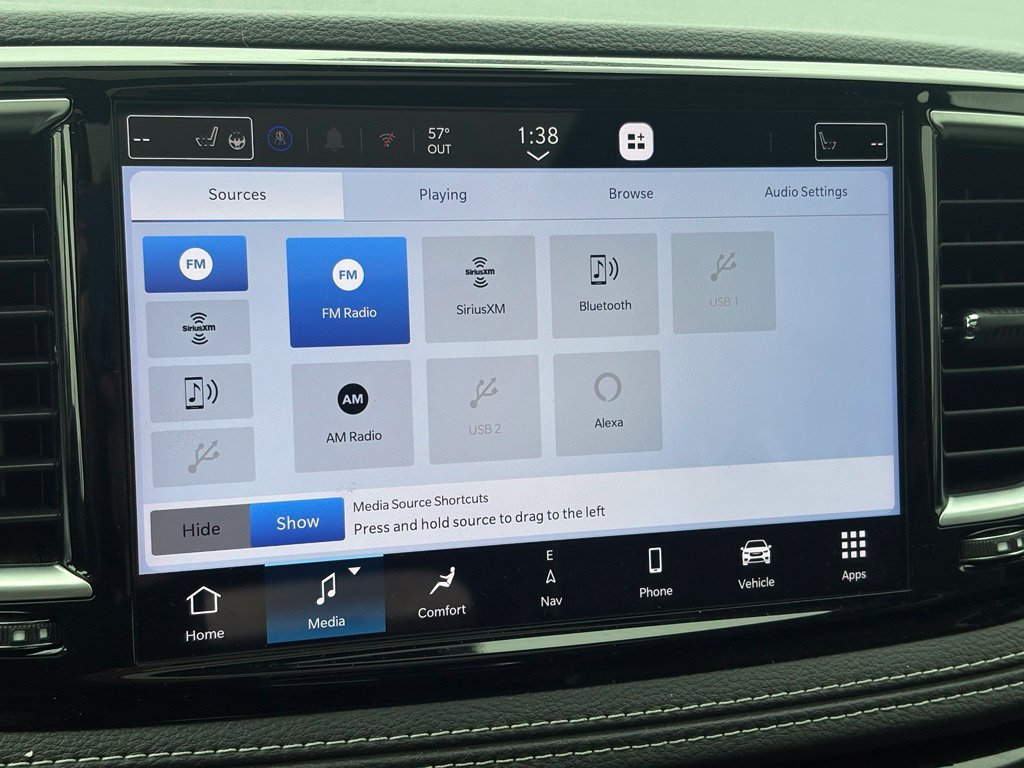Used 2026 Chrysler Pacifica Limited FWD image 35