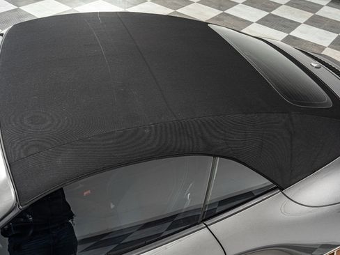 Used 2019 Porsche 911 Cabriolet image 41