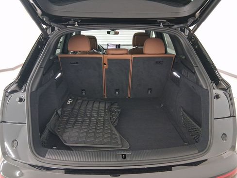 Used 2023 Audi Q5 2.0T Premium w/ Convenience Package image 28