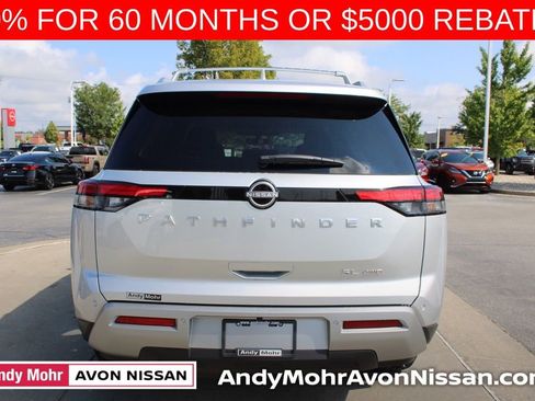 New 2025 Nissan Pathfinder SL image 4