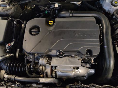 Used 2023 Chevrolet Malibu LT FWD image 30
