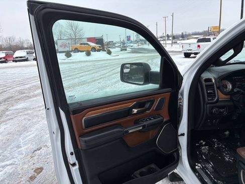 Used 2021 RAM 1500 Limited AWD/4WD image 14