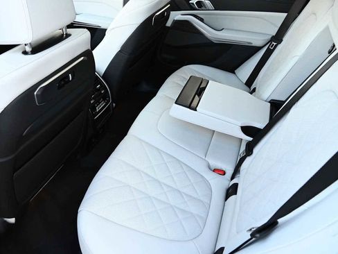 New 2026 BMW X5 xDrive50e w/ Executive Package image 10