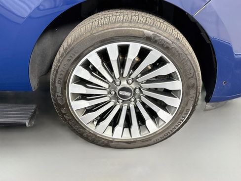 Used 2020 Lincoln Navigator L Reserve RWD image 32
